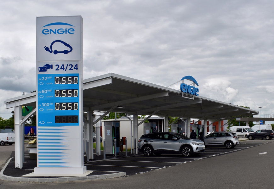 Siemens has equipped 64 ENGIE Vianeo stations at freeway rest areas in France with 320 high power EV chargers